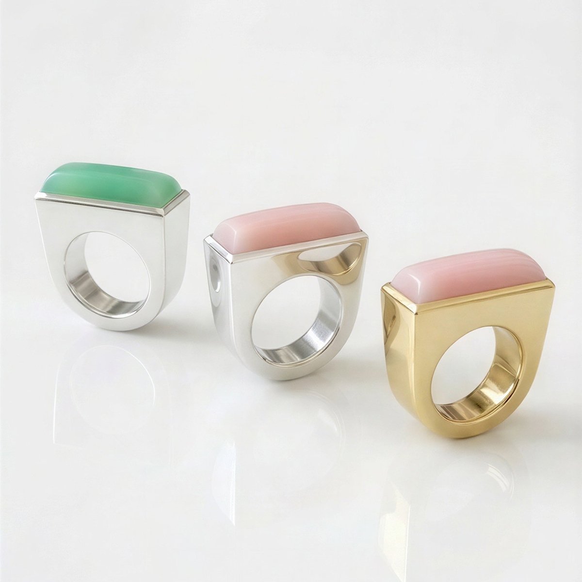 Pastille Ring in Sterling Silver with Chrysoprase - Nataly Aponte