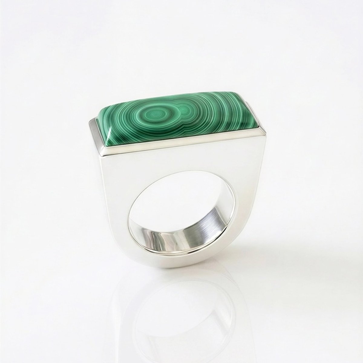 Pastille Ring in Sterling Silver with Malachite - Nataly Aponte